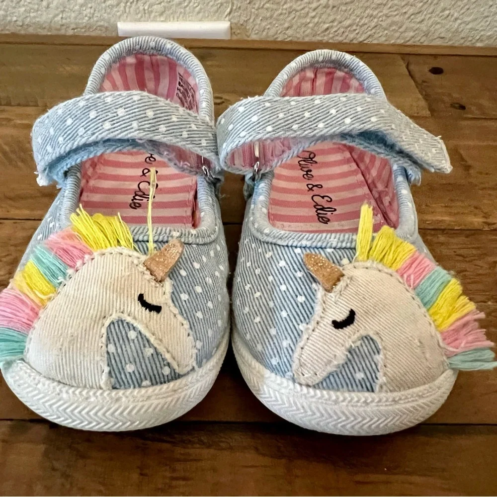 Cute Toddler Girl Unicorn Shoes Infant/Toddler Size 5 - Picture 6 of 10